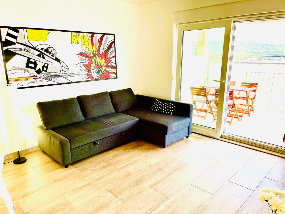Anapartments Primošten Eksteriør billede