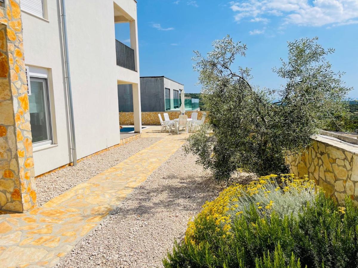Anapartments Primošten Eksteriør billede