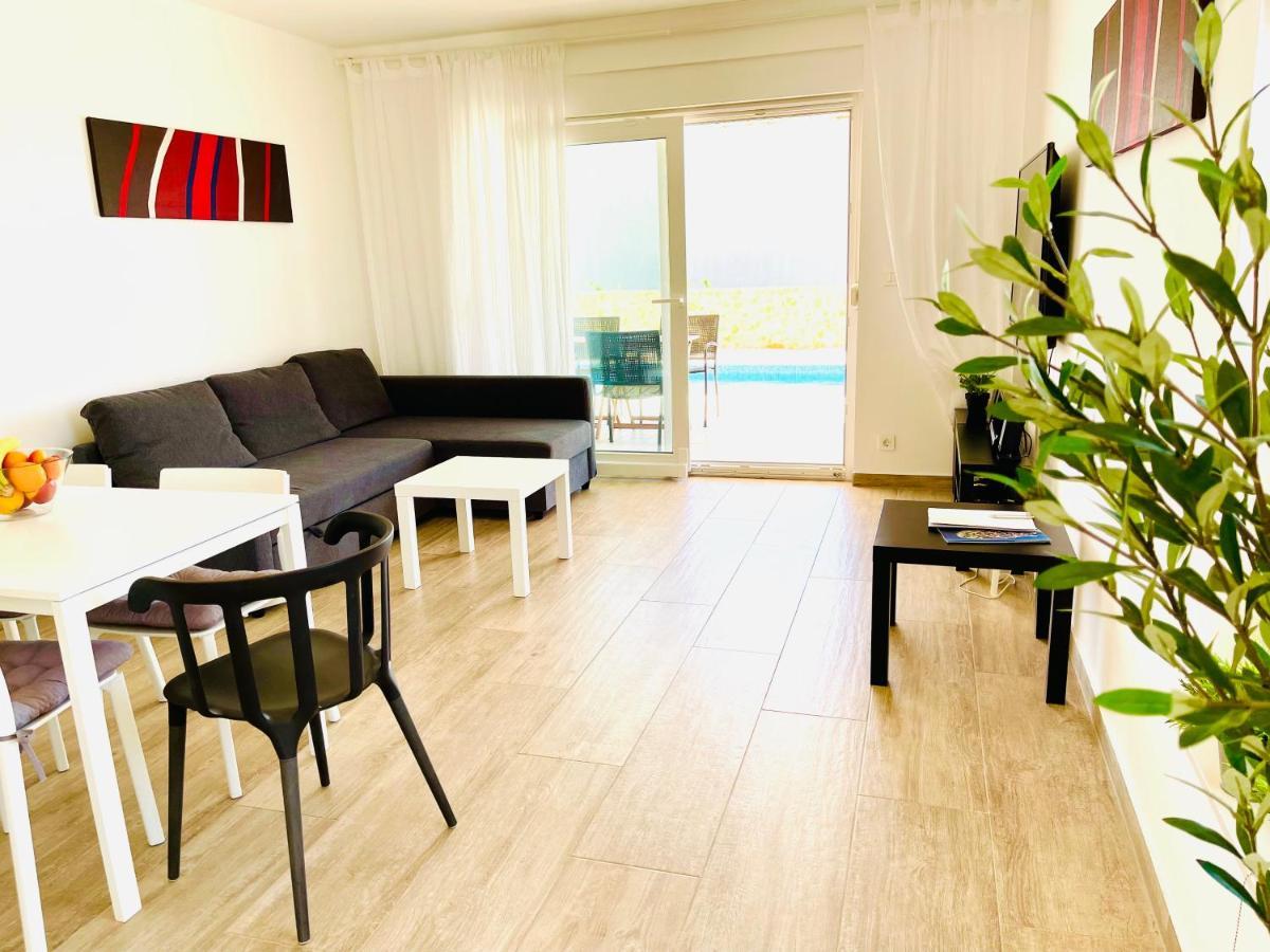 Anapartments Primošten Eksteriør billede