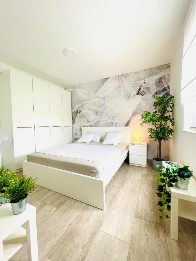 Anapartments Primošten Eksteriør billede